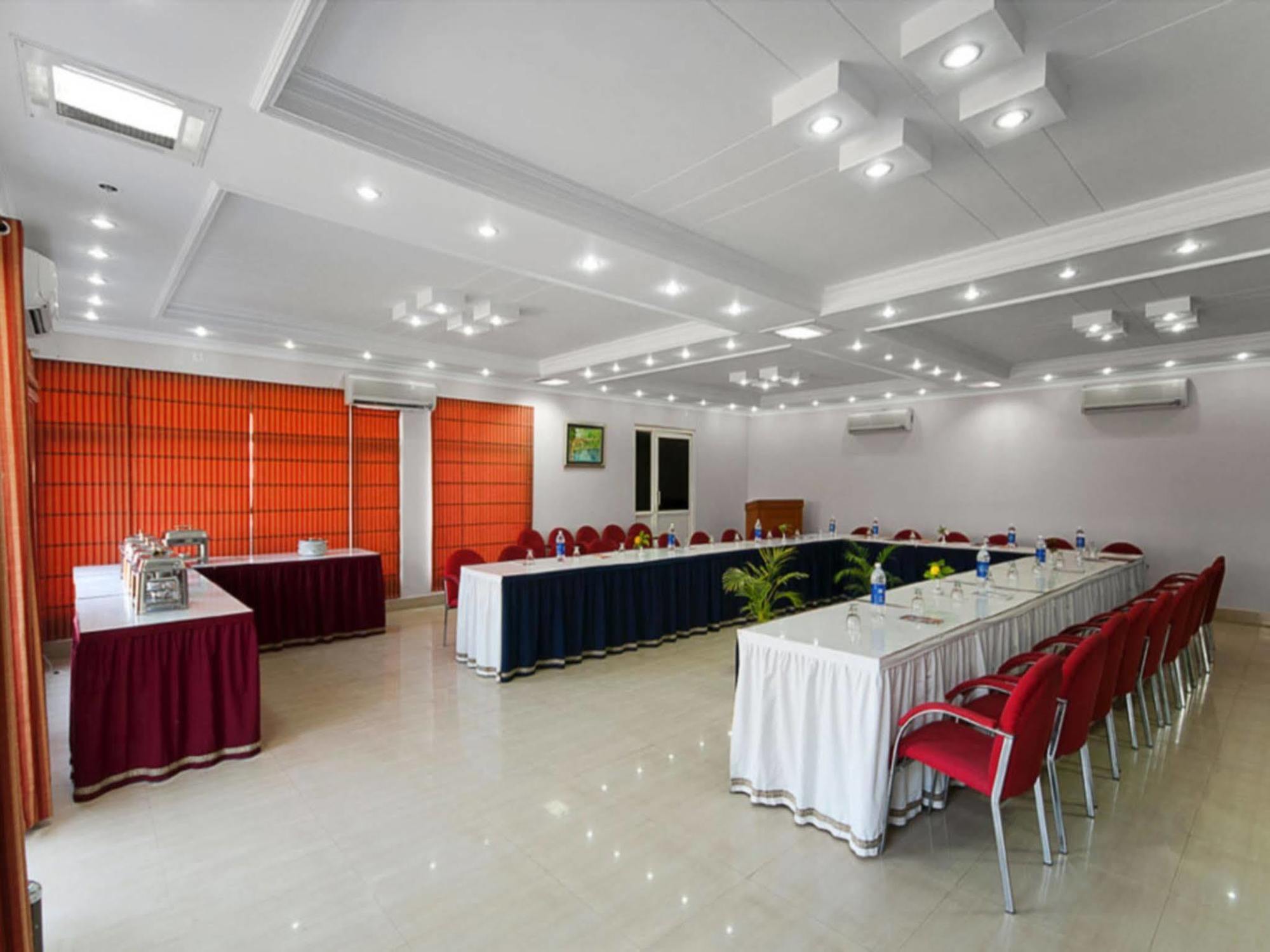 Black Mango Resort Kala Amb Exterior photo
